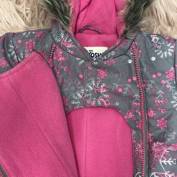 Brand new Oshkosh Snowsuit - Picture 6 of 7